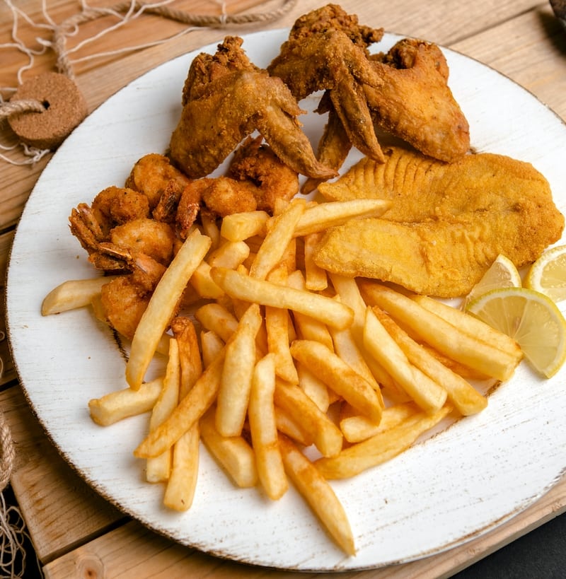 Hook's Catch Seafood and Wing Restaurant
